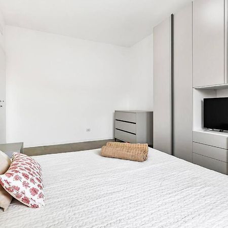 Alessia'S Flat - Caroli Apartment Milan Exterior photo